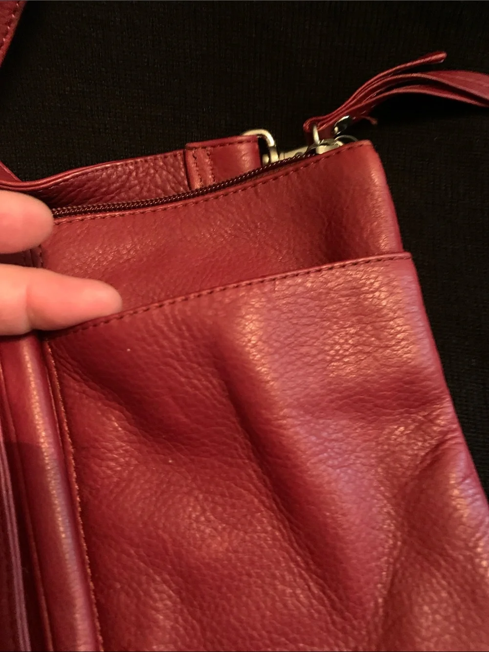 HOBO Red Pebbled Leather Crossbody with Front Pockets - Picture 6 of 9